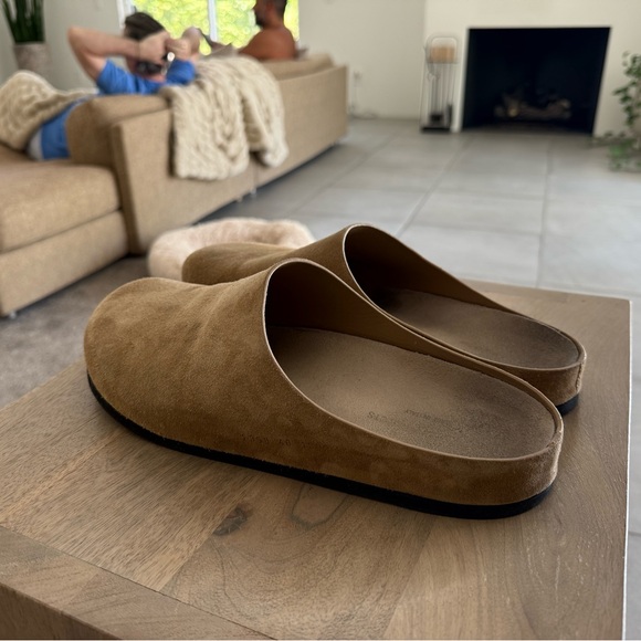 Common Projects Tan Loafers Slip-On Shoes main image 8